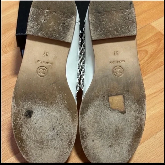 CHANEL Cream Loafers with Silver Chain Detail - Picture 8 of 8